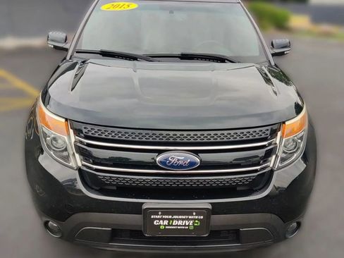 Used 2015 Ford Explorer Limited image 2
