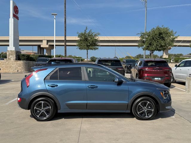 Used 2024 Kia Niro EX FWD image 6