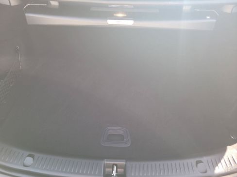 Used 2018 Mercedes-Benz E 300 image 25