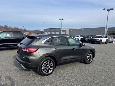 Used 2020 Ford Escape SEL image 5