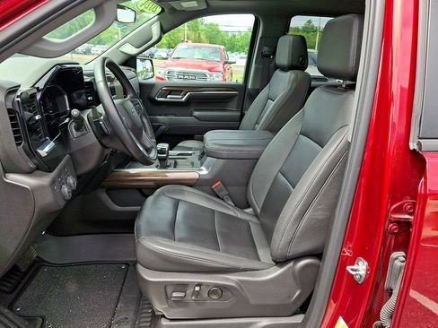 Certified 2024 Chevrolet Silverado 1500 RST w/ Convenience Package II AWD/4WD image 14