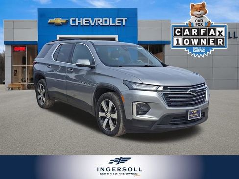 Used 2023 Chevrolet Traverse LT w/ LT Premium Package image 1