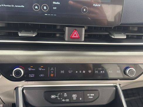 New 2026 Kia Carnival SX w/ SX Dark Edition Package FWD image 29