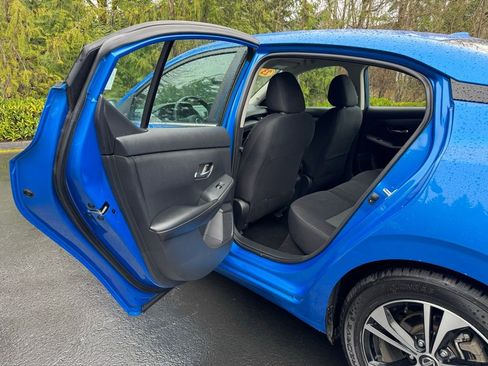 Used 2023 Nissan Sentra SV image 7