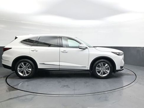 New 2026 Acura MDX SH-AWD image 3