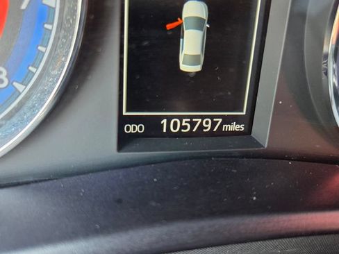 Used 2019 Toyota Corolla XSE FWD image 32