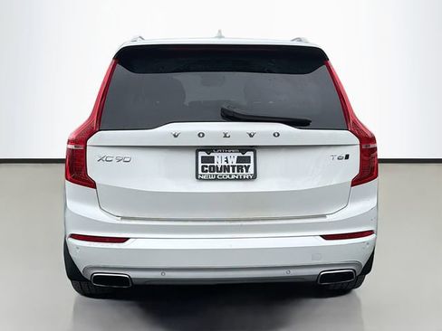 Used 2021 Volvo XC90 T6 Momentum w/ Climate Package image 6