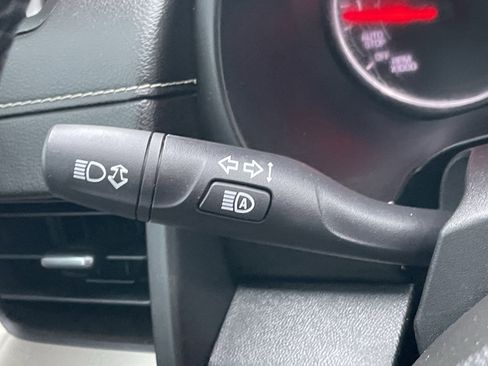 Used 2018 GMC Terrain Denali w/ Advanced Safety Package image 18