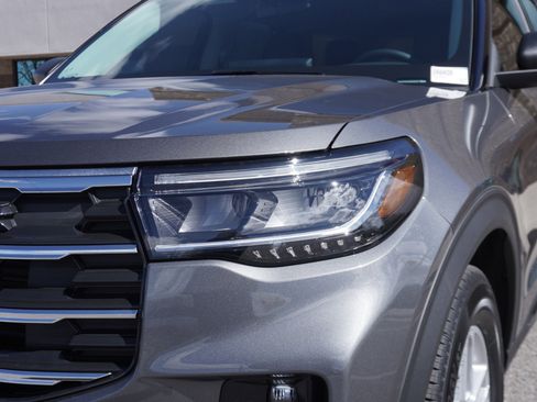 New 2026 Ford Explorer Active w/ Active Comfort Package image 14