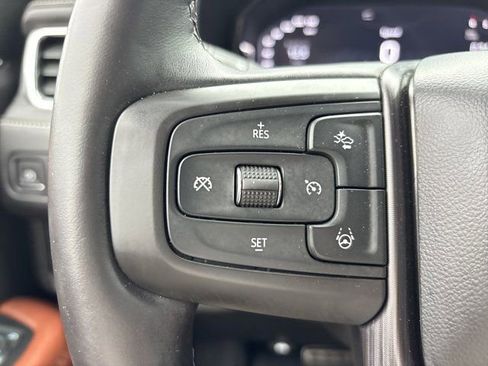 Used 2023 GMC Yukon Denali Ultimate w/ LPO, Floor Liner Package AWD/4WD image 38