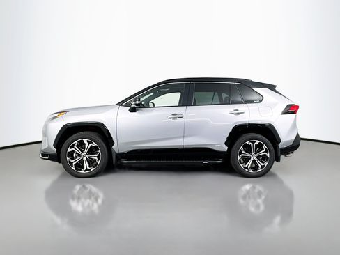 Certified 2025 Toyota RAV4 XSE w/ Premium Package AWD/4WD image 4
