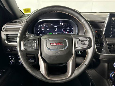 Used 2023 GMC Yukon XL AT4 w/ AT4 Premium Plus Package AWD/4WD image 41
