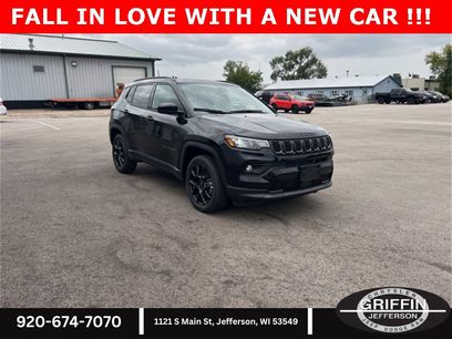 New 2025 Jeep Compass Latitude w/ Sun & Sound Group