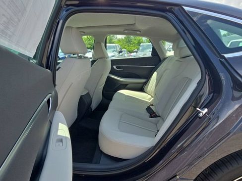 Used 2024 Hyundai Sonata SEL w/ Convenience Package FWD image 22