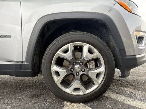 Used 2019 Jeep Compass Limited AWD/4WD image 25