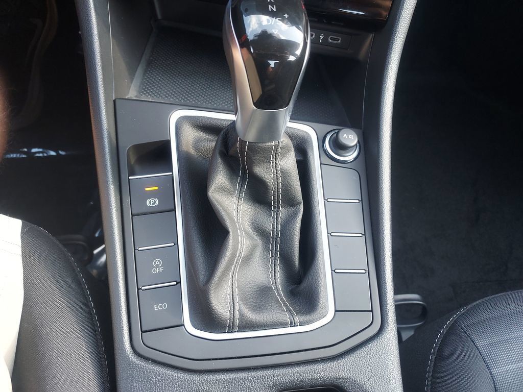 Used 2025 Volkswagen Jetta S FWD image 18