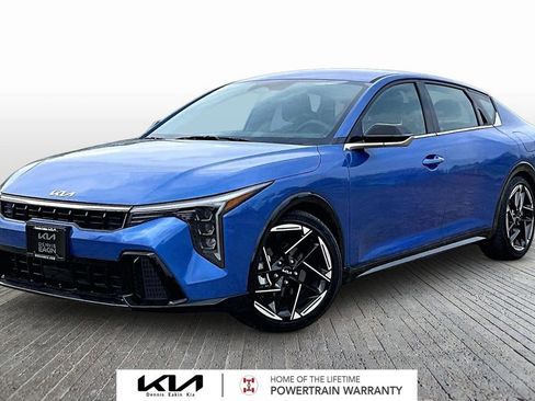 Used 2025 Kia K4 GT-Line image 1