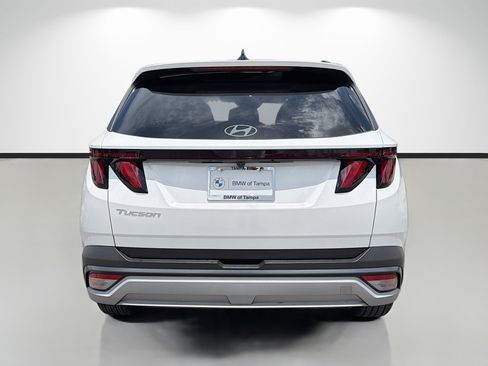 Used 2025 Hyundai Tucson SEL FWD image 4
