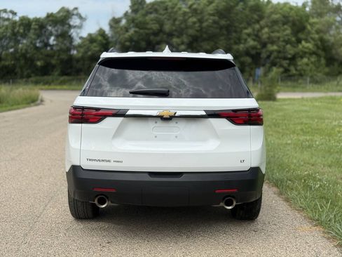 Used 2023 Chevrolet Traverse LT w/ LT Premium Package AWD/4WD image 6