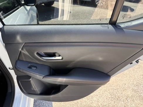 Used 2024 Nissan Sentra SR image 18