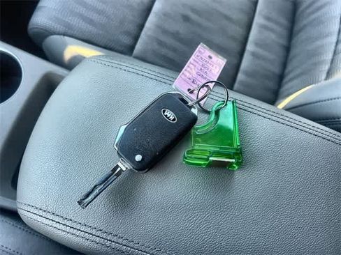 Used 2022 Kia Sportage LX image 21