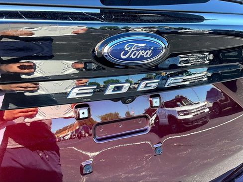 Used 2023 Ford Edge SEL w/ Convenience Package AWD/4WD image 31