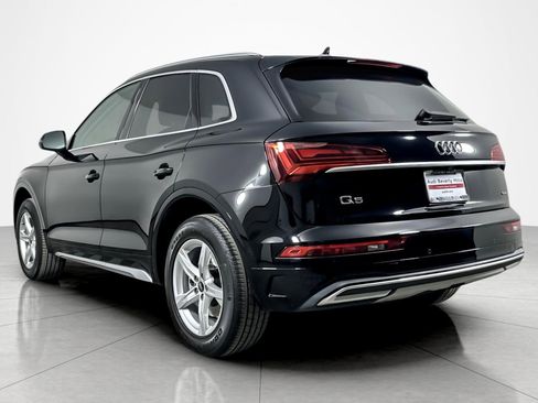Used 2023 Audi Q5 2.0T Premium w/ Convenience Package AWD/4WD image 3