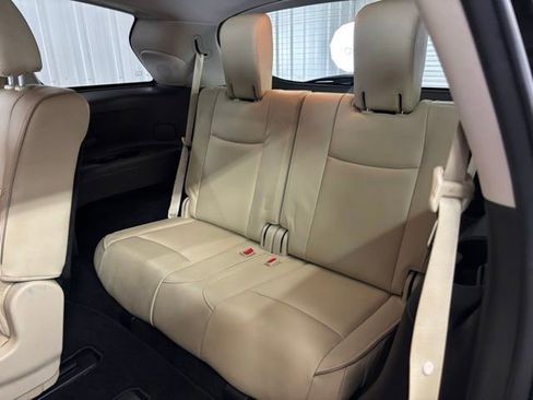 Used 2018 INFINITI QX60 FWD w/ Premium Plus Package image 12