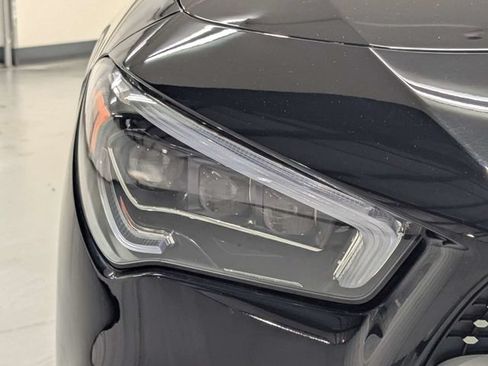 Used 2023 Mercedes-Benz CLA 250 4MATIC image 27