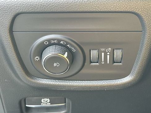 Used 2023 Jeep Grand Cherokee L Summit w/ Advanced Protech Group IV RWD image 18