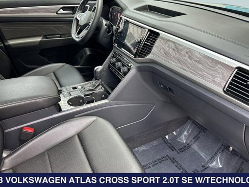 Used 2023 Volkswagen Atlas Cross Sport SE w/ Panoramic Sunroof Package FWD image 16