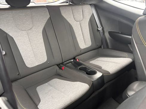 Used 2019 Hyundai Veloster Turbo R-Spec image 25