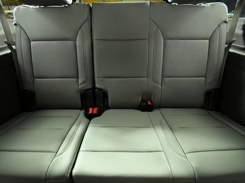 New 2026 Chevrolet Suburban LT w/ Comfort Package image 25