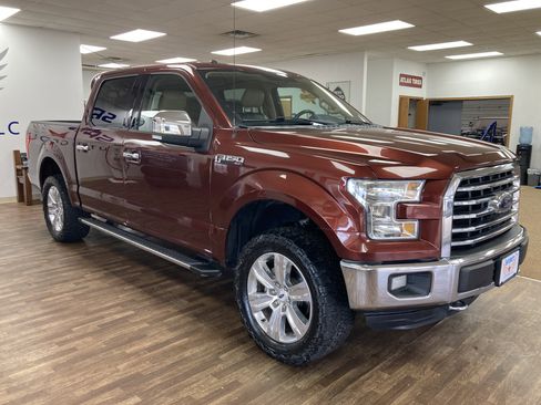 Used 2016 Ford F150 XLT w/ Equipment Group 302A Luxury image 4