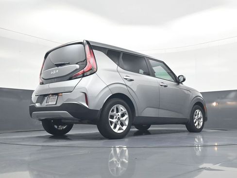 Used 2025 Kia Soul LX w/ LX Technology Package image 21