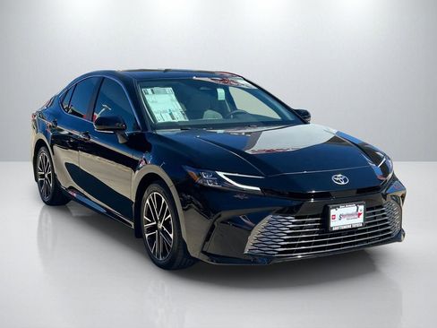New 2026 Toyota Camry XLE image 3