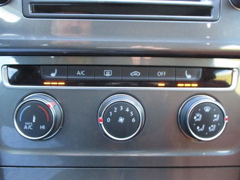 Used 2017 Volkswagen Golf Alltrack SE image 26