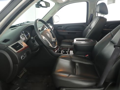 Used 2012 Cadillac Escalade EXT Premium image 22