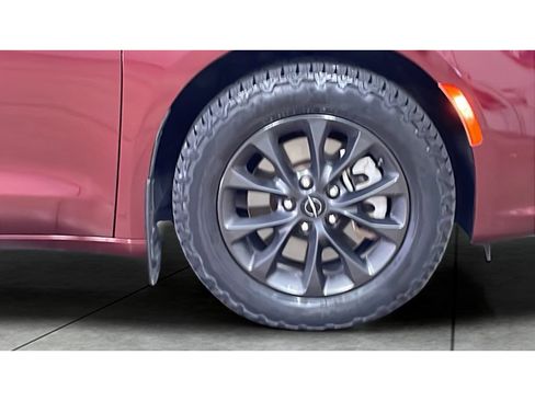 Used 2022 Chrysler Pacifica Touring-L w/ S Appearance Package AWD/4WD image 20
