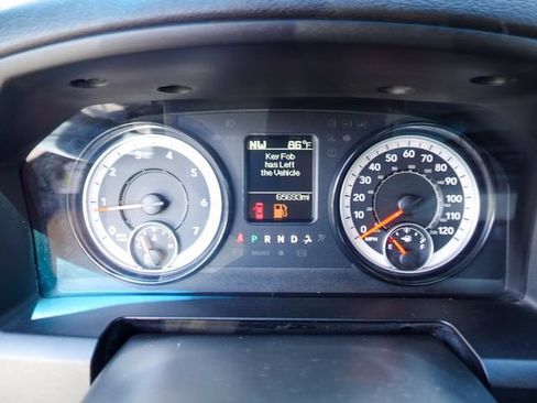 Used 2022 RAM 1500 Warlock AWD/4WD image 18