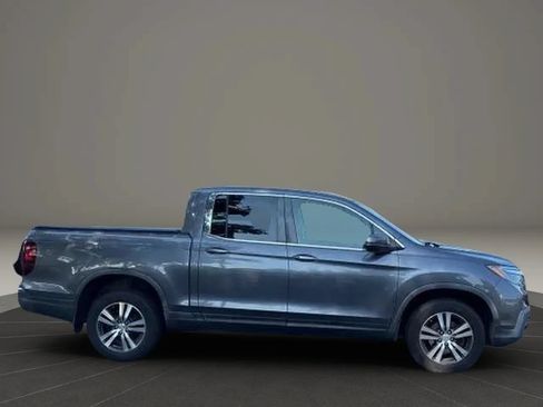 Used 2017 Honda Ridgeline RTS image 9