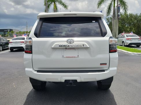 Used 2024 Toyota 4Runner SR5 RWD image 10