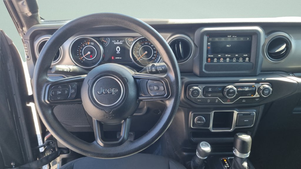Used 2022 Jeep Wrangler Sport AWD/4WD image 12