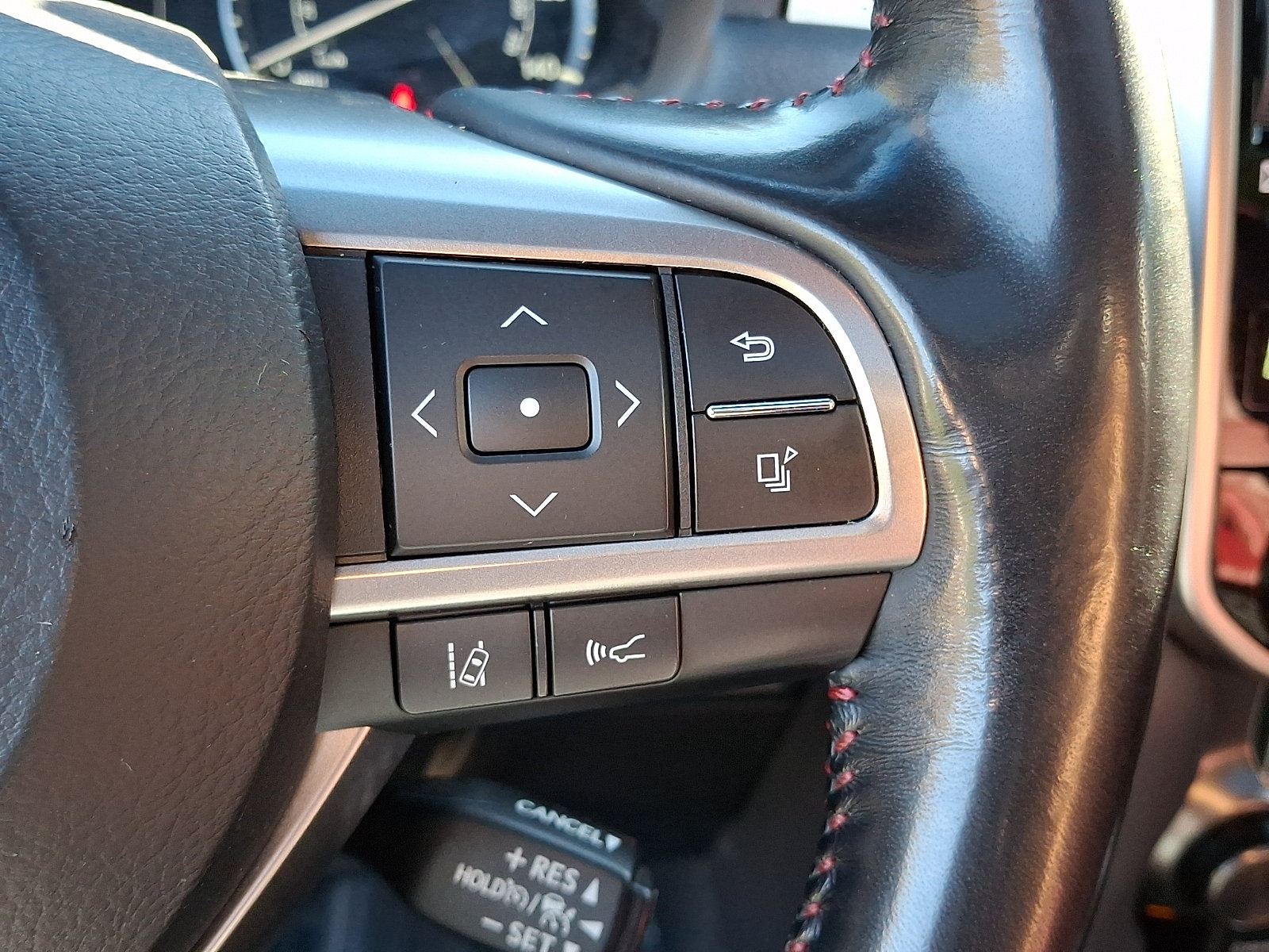 Used 2023 Lexus GX 460 Premium w/ Premium Package AWD/4WD image 25