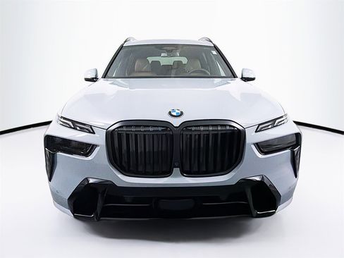 New 2026 BMW X7 xDrive40i w/ Executive Package image 2