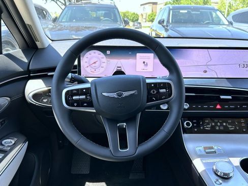 New 2026 Genesis GV70 2.5T Advanced w/ G1 Accessory Package AWD/4WD image 11