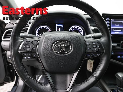 Used 2024 Toyota Camry SE w/ Cold Weather Package FWD image 10