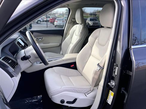 Used 2023 Volvo XC90 T8 Plus w/ Protection Package Premier image 28
