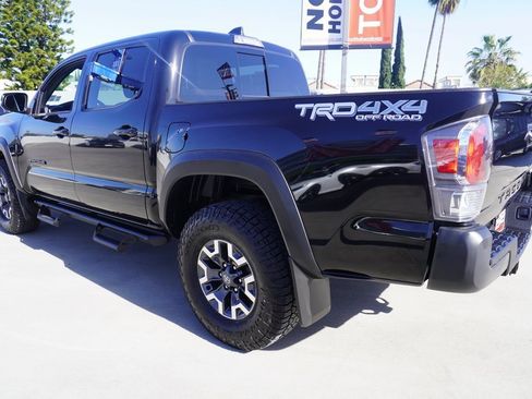 Certified 2023 Toyota Tacoma TRD Off-Road image 5