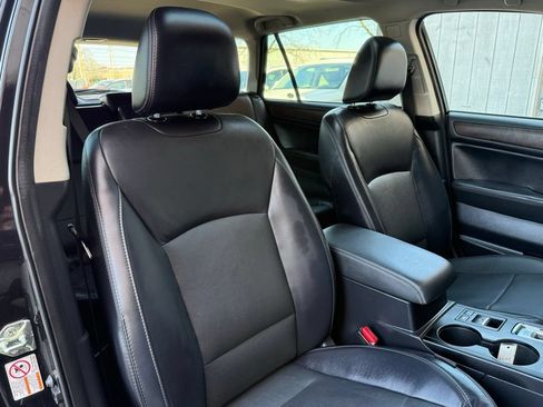 Used 2017 Subaru Outback 2.5i Limited AWD/4WD image 23